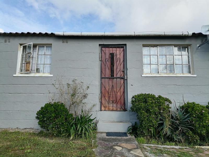 2 Bedroom Property for Sale in Greenhaven Western Cape